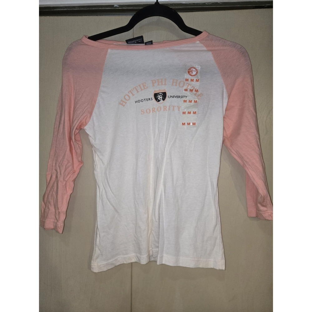Vintage Hooters Hottie Phi Sorority University Raglan T Shirt Pink White Medium - Picture 1 of 4